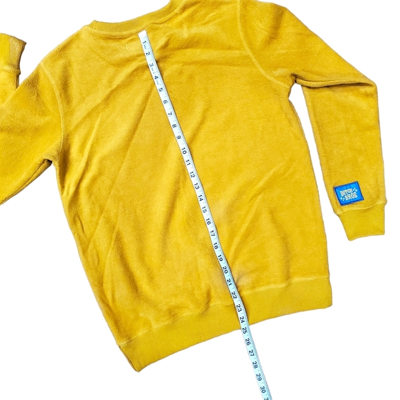 DUTCH BROS Coffee Sweater Shirt Stitched Logo Long-Sleeve